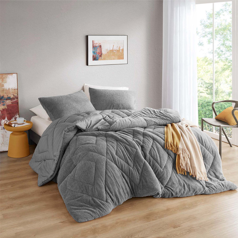 Ensemble d'édredon matelassé Kyla, Gris, Édredon double + 2 taies décoratives standards