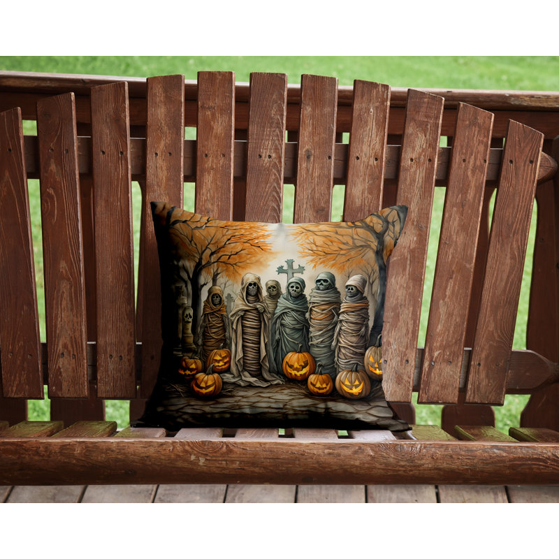 Mummies Spooky Halloween Fabric Decorative Pillow, 14 po x 14 po