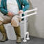 Barre d'appui pour salle de bain en métal