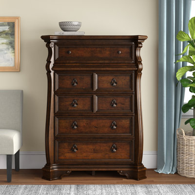  Ashyla 42'' W 6 Drawer Chest