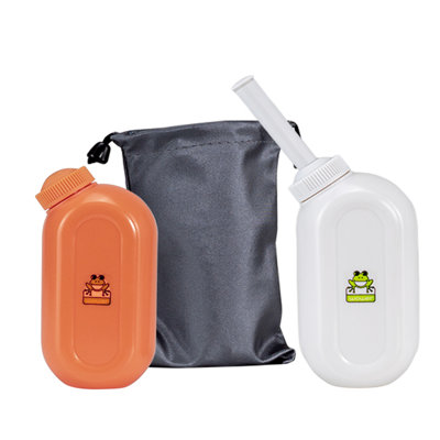 2 bouteilles portatives Peri pour les soins post-partum et périnéaux, bidet portatif de 300 ml avec buse en angle, 0,9 oz sans BPA, sac de rangement et de voyage pour buse, bouteille d'hygiène personnelle étanche, extérieur, camping, voyage, chauffeur, usage domestique