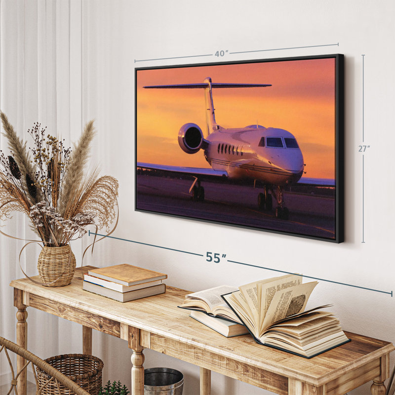 «Parked Business Plane Wall Art», H 27 po x l 40 po