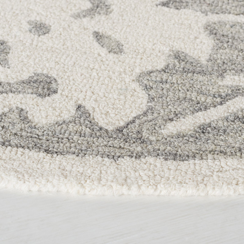 Dylan Lauren Ralph Lauren Hand Tufted Wool/Cotton Floral Rug in Gray/Ivory, Round 5'