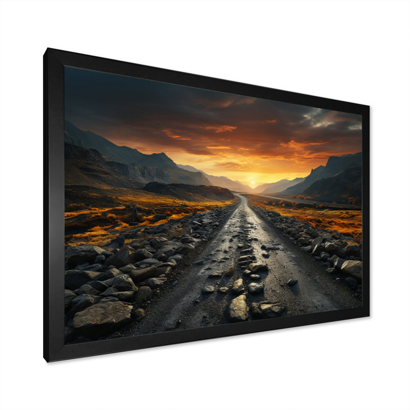 Road or et gris coucher de soleil I sur toile, H 12 po x l 20 po x P 1 po, Cadre simple noir