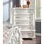 Meuble de chambre traditionnel à queue d'aronde avec tiroirs en queue d'aronde de couleur blanche perle
