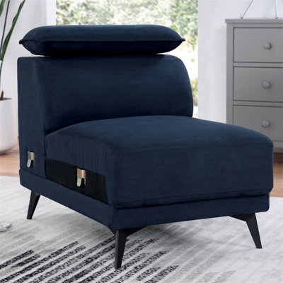 Fauteuil sans accoudoirs de style contemporain avec pieds en acier, coussin de dossier serré sur l'accoudoir, appui-tête ajustable, finition marine, salon principal