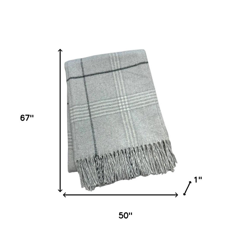 Jeté 50 po x 67 po en mélange de coton tissé gris clair et blanc avec franges