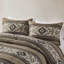 Édredon 5 pièces double / grand rayé à chevrons avec coussins décoratifs bruns. Matériau, tissu lavable à la machine et nettoyant pour les taches