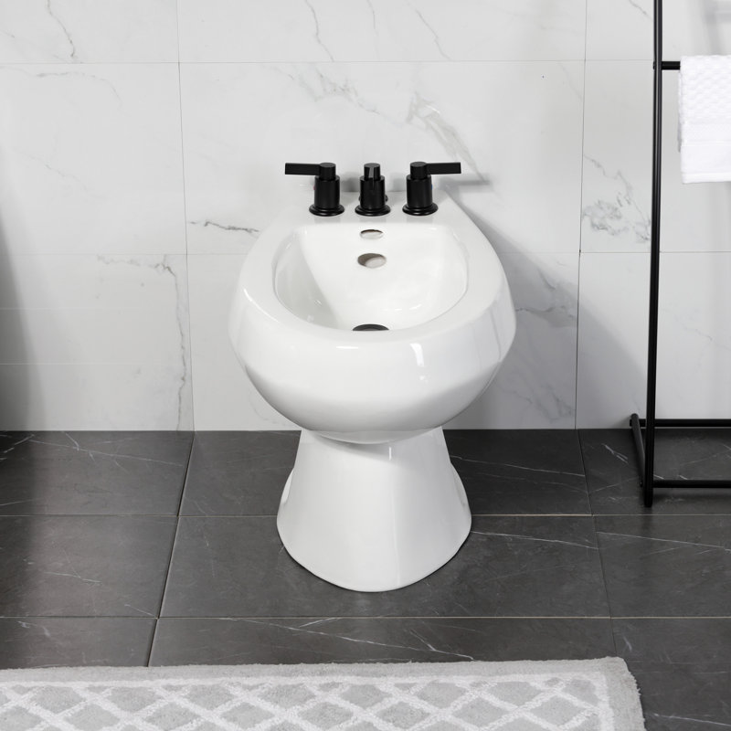 Robinet de bidet Kingston à trois poignées avec douchette escamotable en laiton Kingston, Noir mat