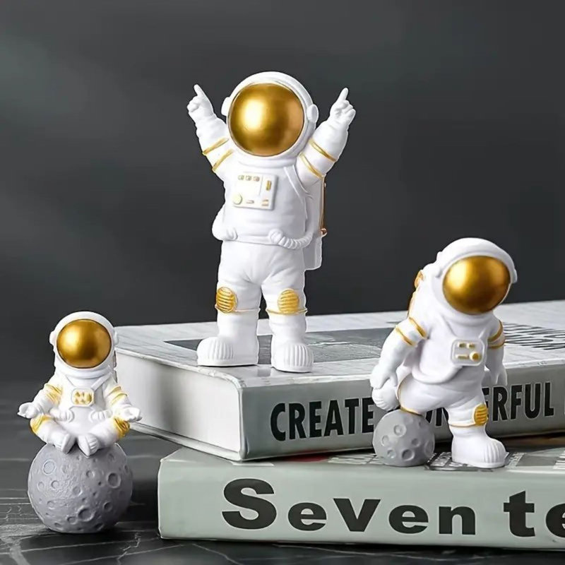 Figurines & Sculptures, Yellow