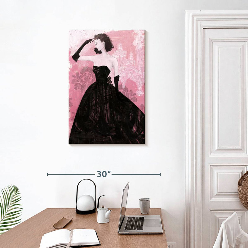 Shuttle Couture Lady I, H 30 po x l 20 po