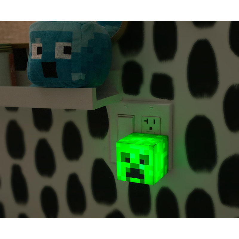 Minecraft Green Creeper LED Nightlight with Auto Sensor