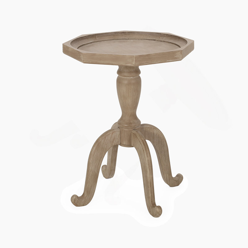 LA TABLE D'APPOINT mélange les goûts traditionnels avec le charme intime