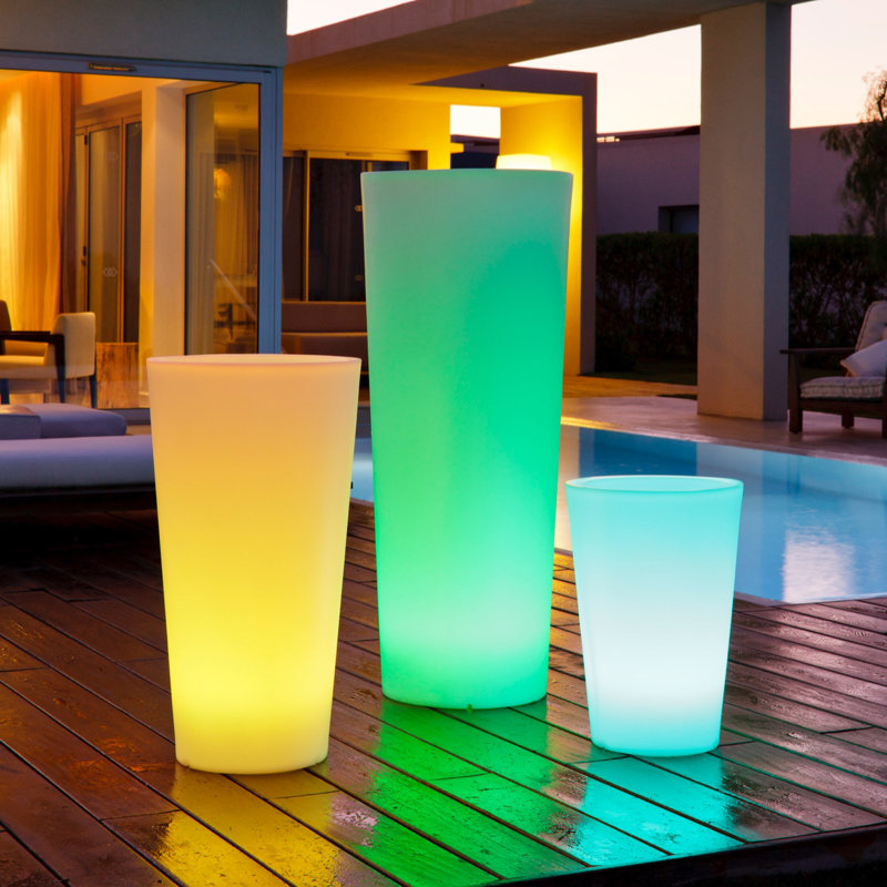 Tango Battery Powered Integrated LED Color Changing Outdoor Floor Lamp, 43.3" H x 17.7" W x 17.7" D