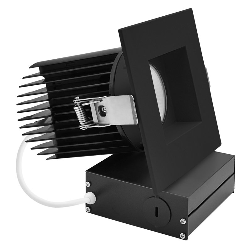Luminaire encastré à DEL 4 po Luxrite, projecteur sans lumière régressé, 5CCT, 38º, 22W, 1700LM, garniture carrée noire interchangeable, à intensité variable, homologué pour les environnements humides et les circuits intégrés
