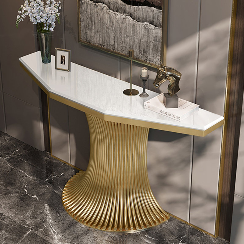 Console de style italien moderne et luxueuse, H 33,5 po x l 54,3 po x P 15 po, Doré