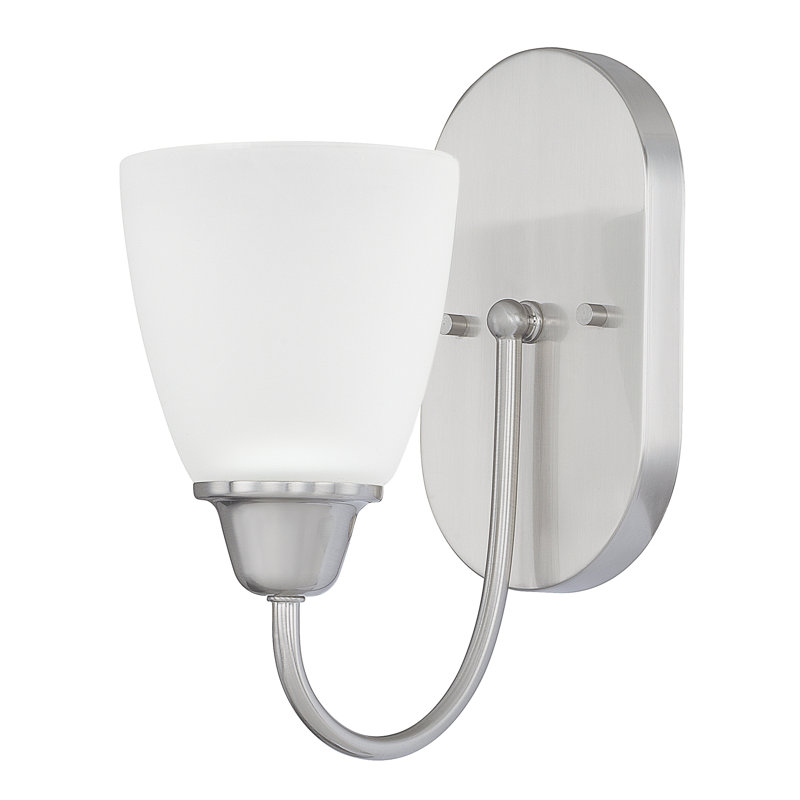 Trenton Armed Sconce, Bronze