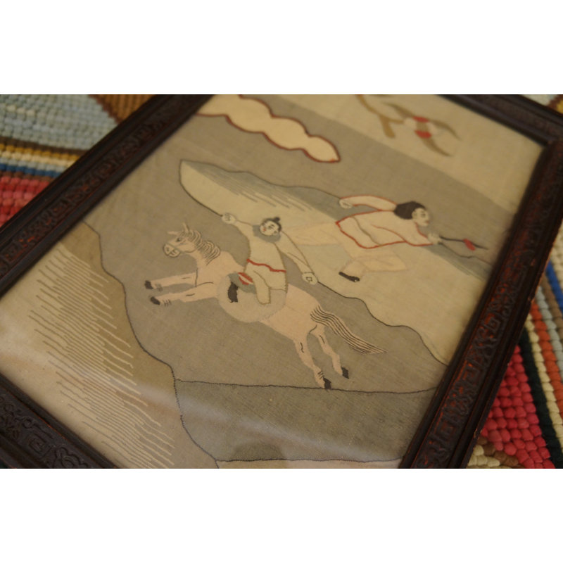Triptyque antique encadré de textiles chinois