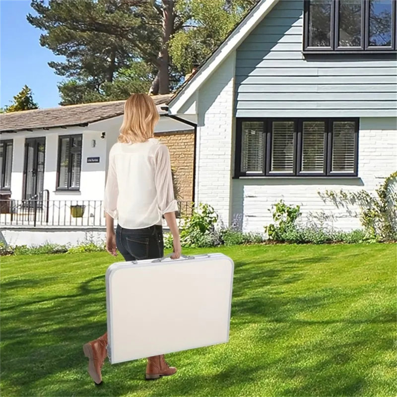 Petite table pliante d'extérieur