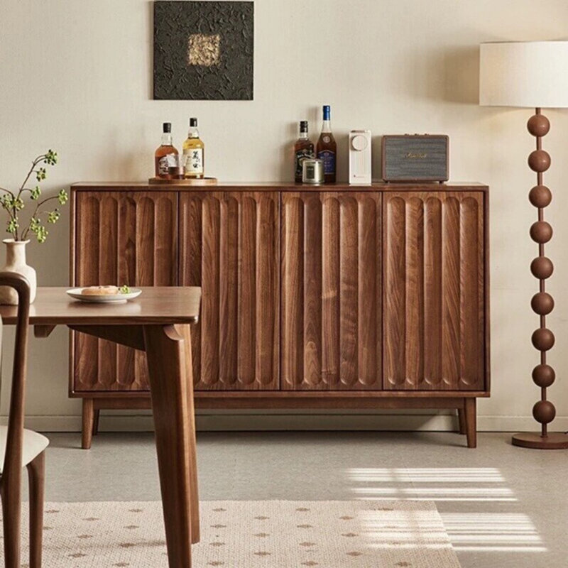 Un buffet long et simple, H 39,37 po x l 62,99 po x P 14,96 po