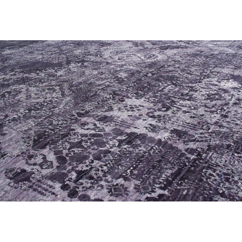 Avant-Garde Hand Knotted Area Rug in Purple