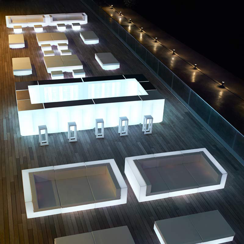 Ulm Plastic Coffee Table, LED-Ice, 39.75" W x 39.75" L x 11.75" H
