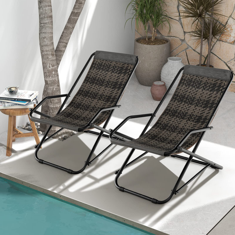 Barrientez Folding Deck Chair