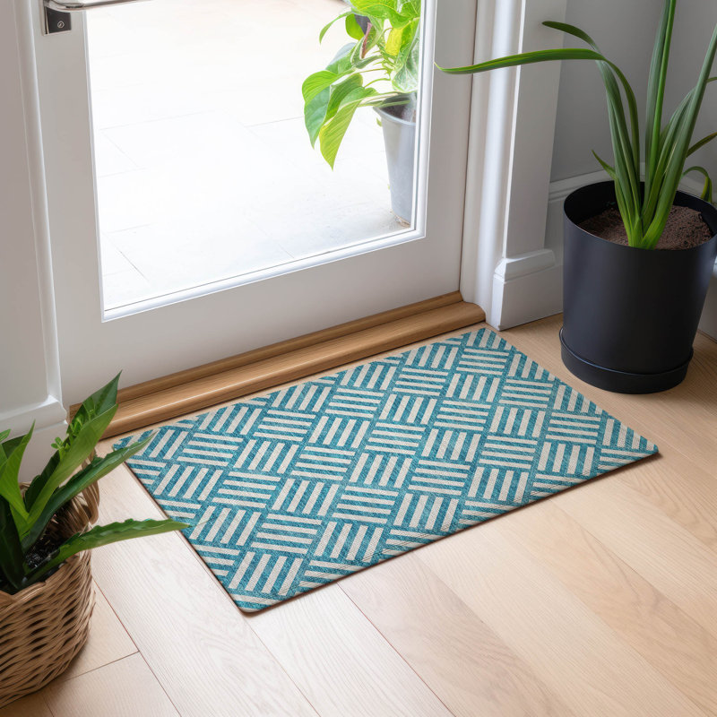 Tapis intérieur / extérieur Loreen avec envers antidérapant, Rectangle 1 pi 8 po x 2 pi 6 po