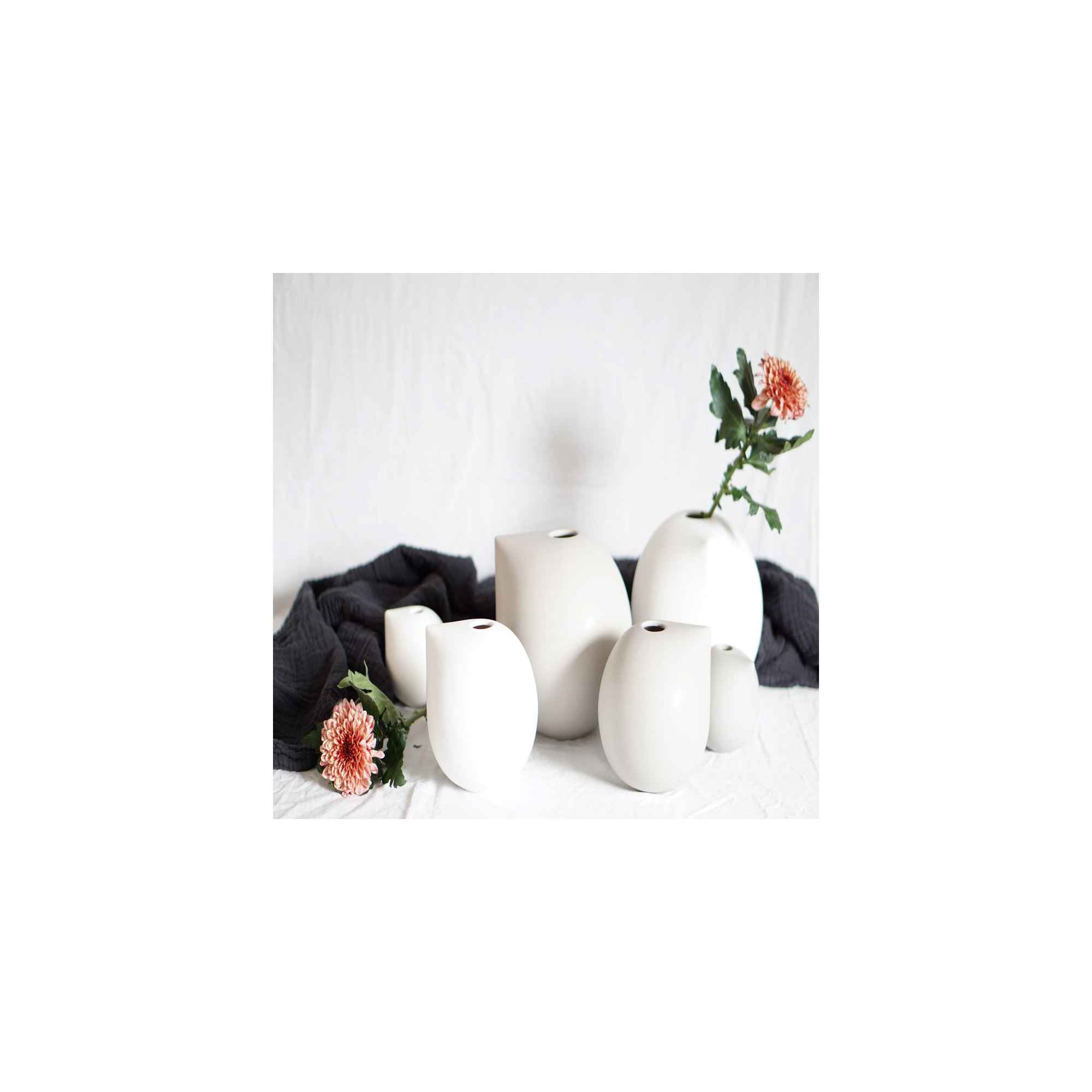 Ceramic Table Vase, White, 3.94" H x 3.94" W x 3.94" D