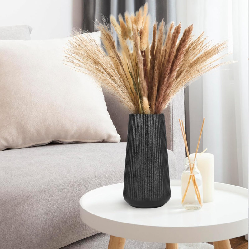 Ceramic Table Vase, Black
