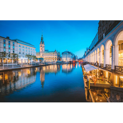 " Hamburg Skyline " by Bluejayphoto