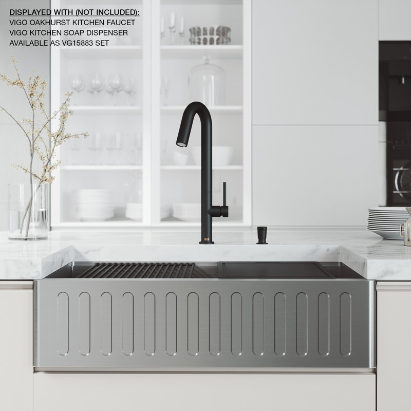 Station de travail et accessoires pour évier de cuisine en acier inoxydable à simple cuve 36 po x l 21 po Oxford