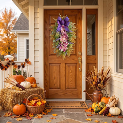 Guirlande de fleurs artificielles en forme de larme de 50 cm (19,7 pouces), guirlande printanière à suspendre avec nœud violet, feuillage mixte pour la décoration murale de la porte d'entrée.