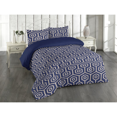 Gelu Duvet Cover