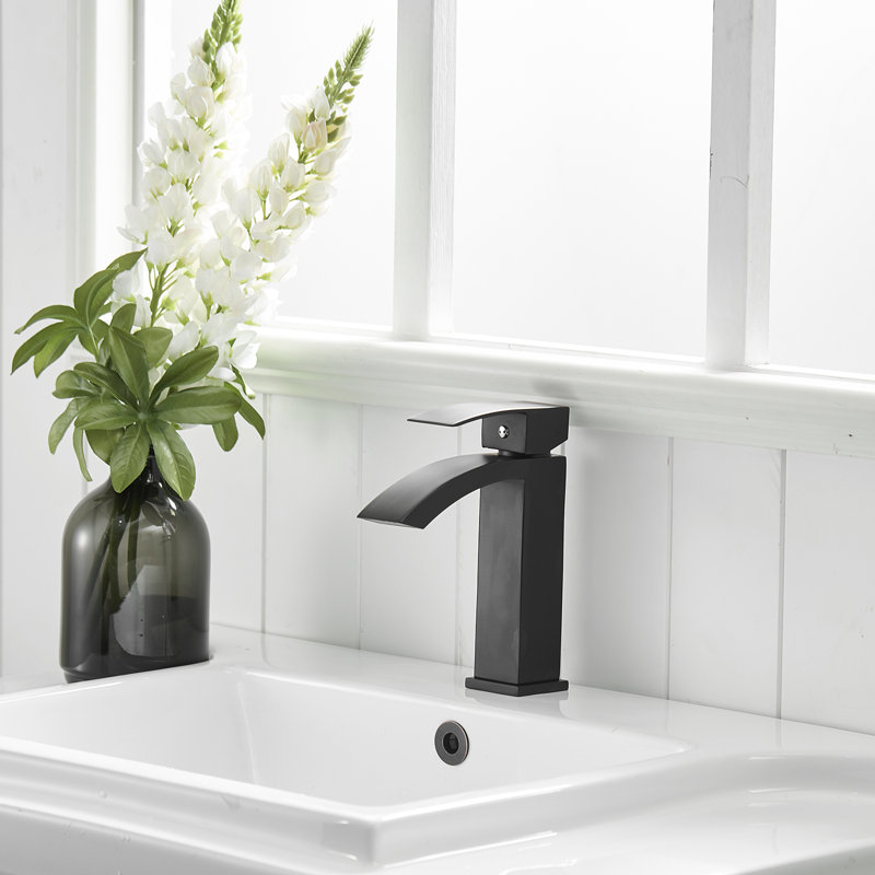 Single-Hole Single-handle Bathroom Faucet, Matte Black