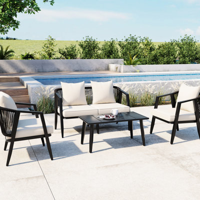 Sièges d'extérieur confortables avec des meubles et des coussins en fer - Coussins de balcon pour la pelouse