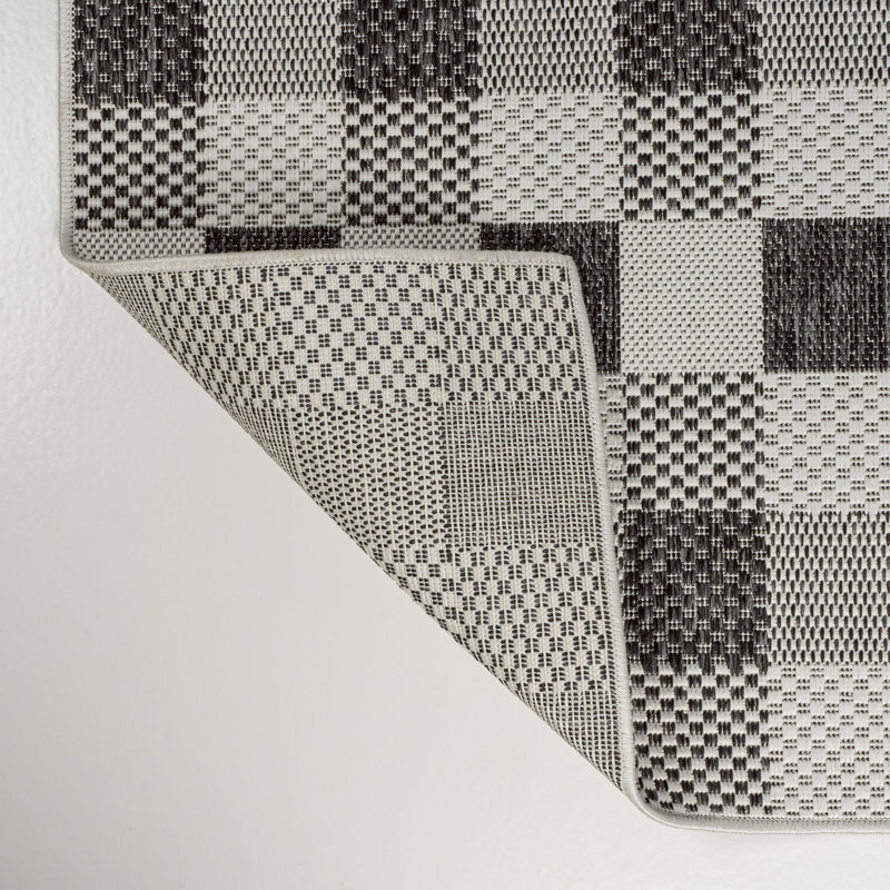 Tapis d'intérieur / extérieur noir / crème Dringham, Rectangle 5 pi 3 po x 7 pi 7 po