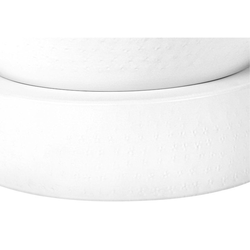 Table de chevet chic en métal blanc avec table de chevet moderne pour le décor de chambre à coucher avec concept d'économie d'espace