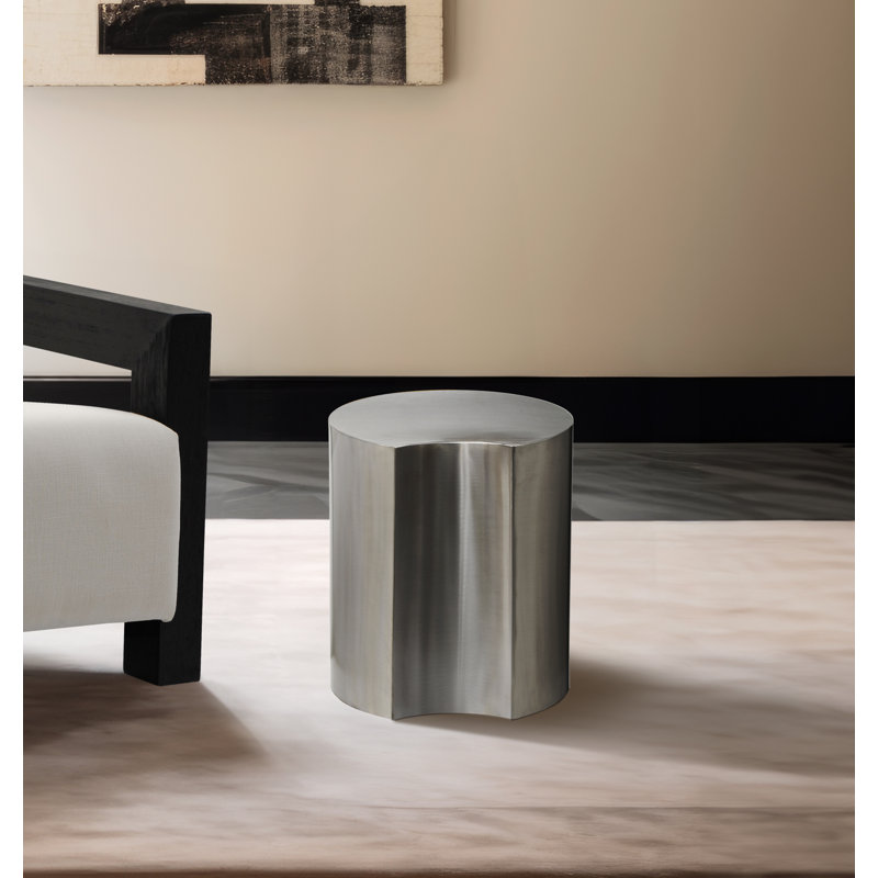 Table de bout Hylie, Argent / argent brossé, H 16 po x l 15 po x P 15 po