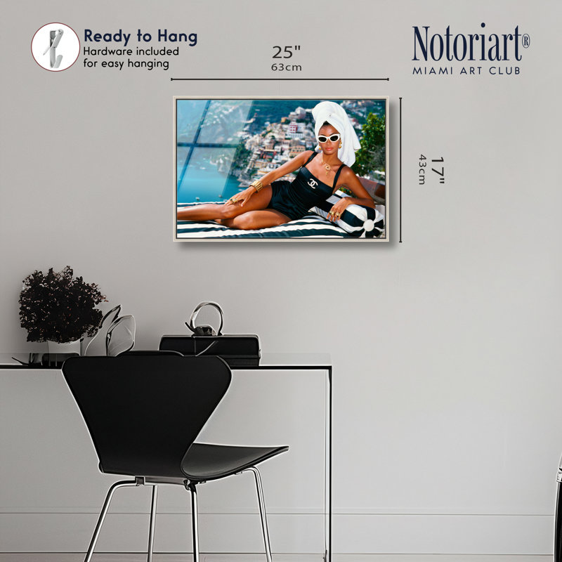 "Vacances Vibes II", reproduction d'art acrylique encadrée par Notoriart, cadre argenté, 24 x 16, H 17 po x l 25 po