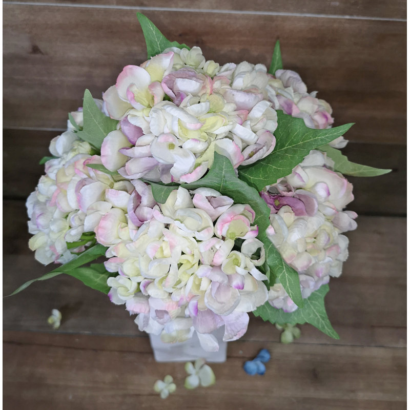 Arrangement floral hortensia, Rose