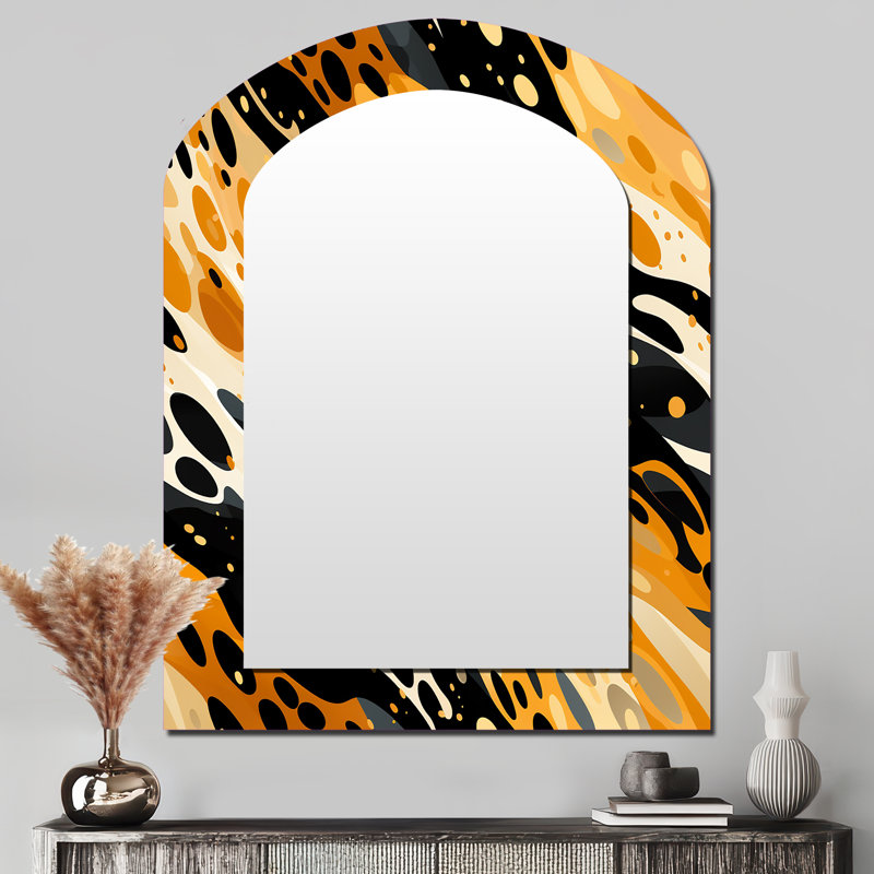 Reproduction de guépard moderne orange et noir - miroir mural asymétrique imprimé animal, miroir de forme unique glam, art imprimé en métal