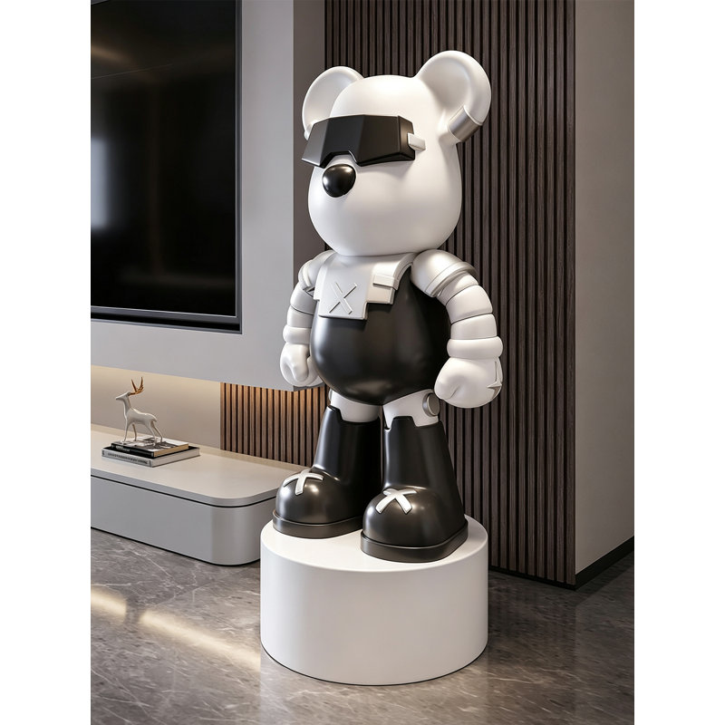 Statue d'ours streetwear stylée, corps massif et accents de croix, H 35,83 po x l 15,75 po x P 15,75 po, Noir, 2