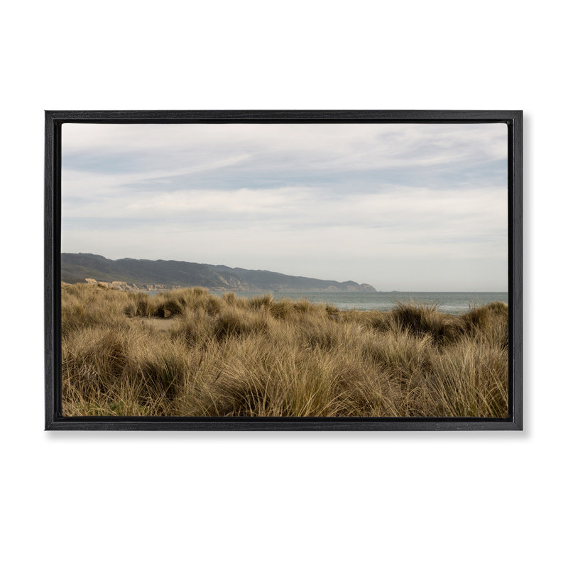  Toile flottante Windy Grass Dunes View par Crystal Lynn Collins, Cadre flottant noir de jais, H 17 po x l 25 po