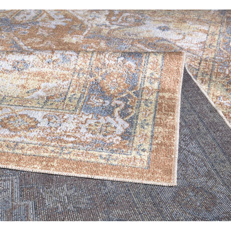 Bickart Floral Area Rug, Rectangle 60 x 110cm