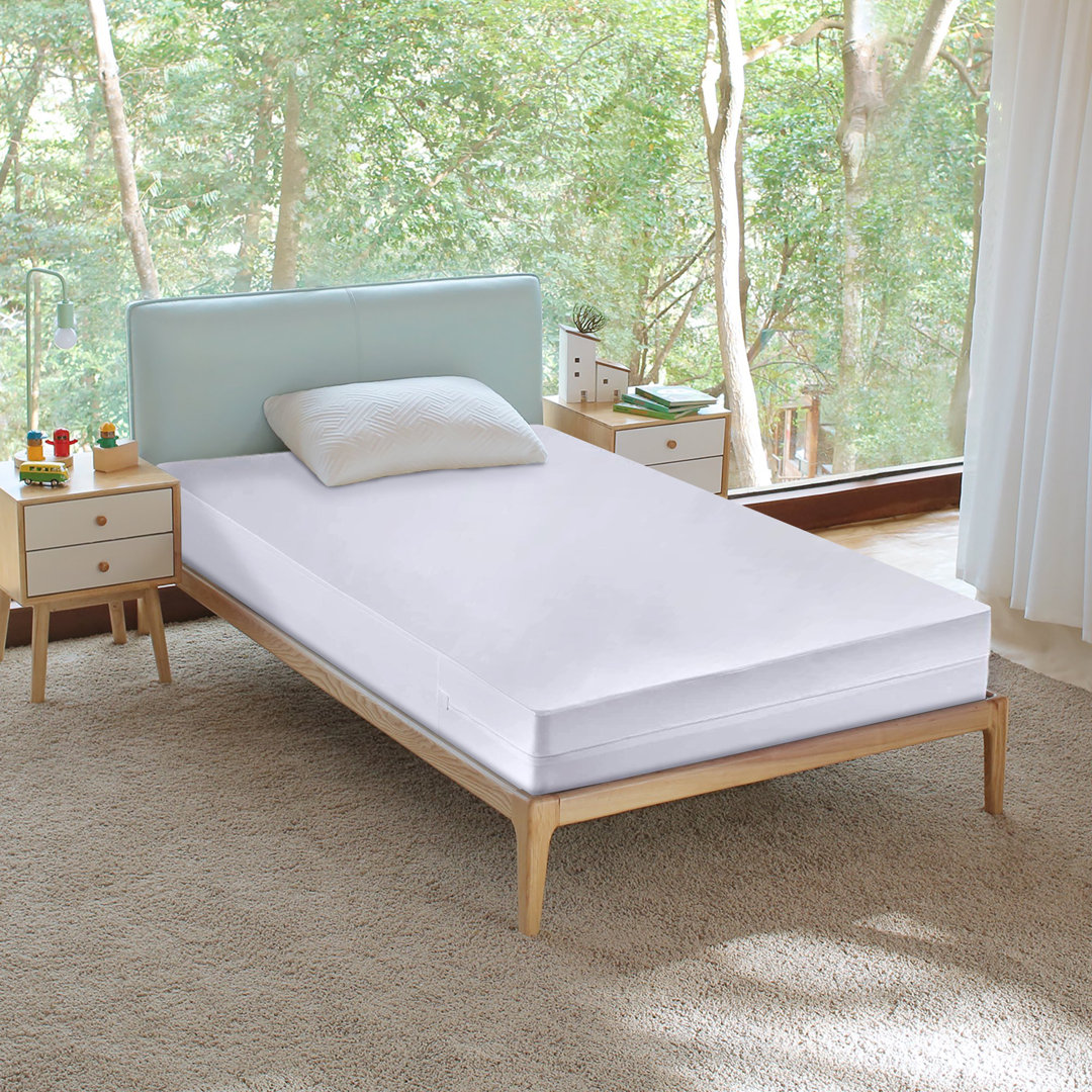 Zippered Waterproof Mattress Protector with Terry on Top, Breathable, Comfortable, Machine-Washable White Noise 