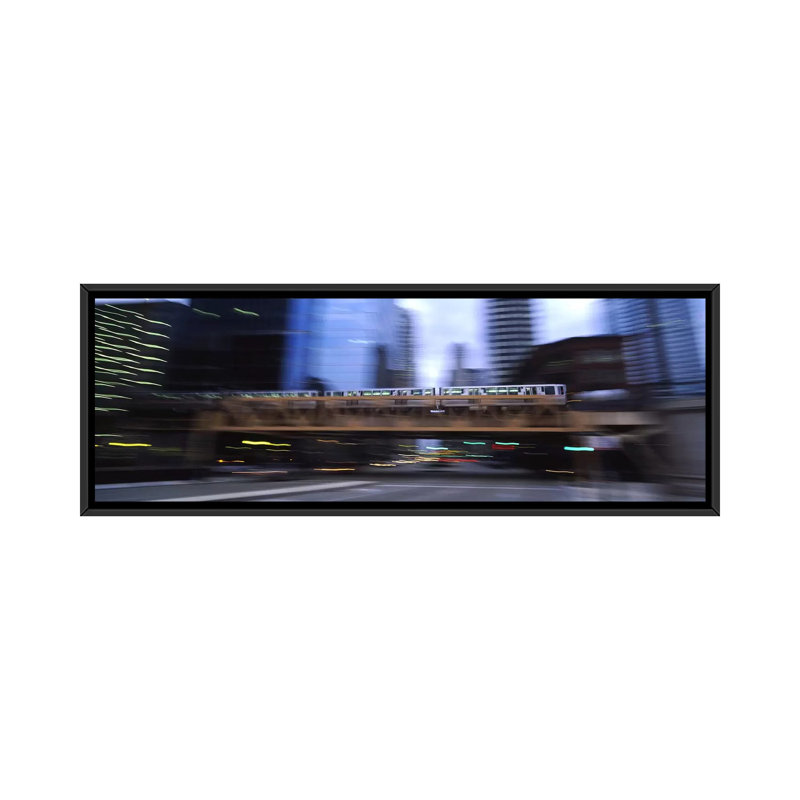 «Electric Train Crossing a Bridge, Chicago, Illinois», reproduction de photo sur toile, H 16 po x l 48 po x P 1,5 po