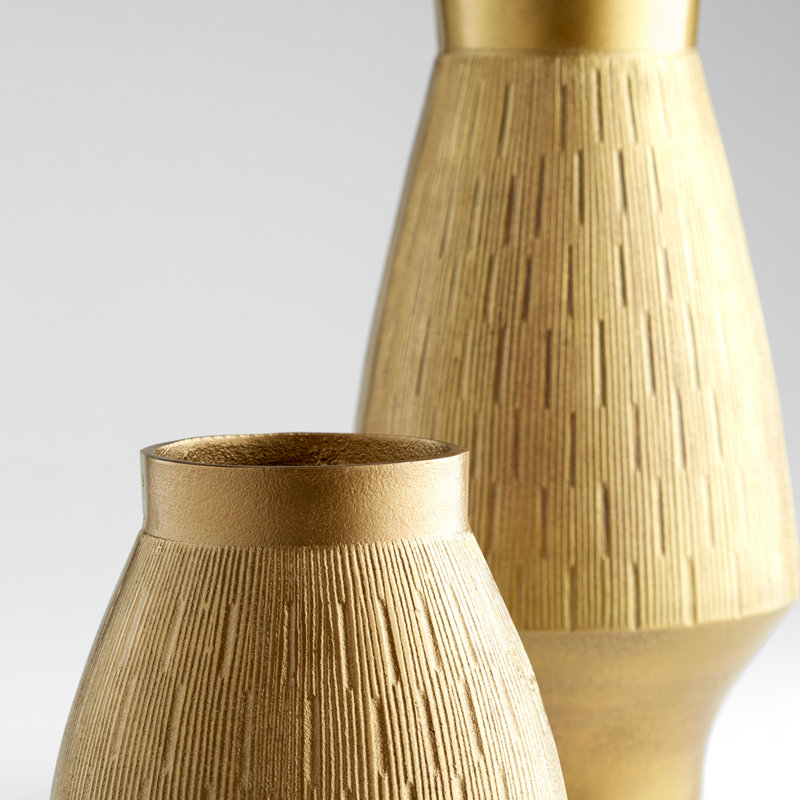 Aria Handcrafted Aluminum Table Vase 1