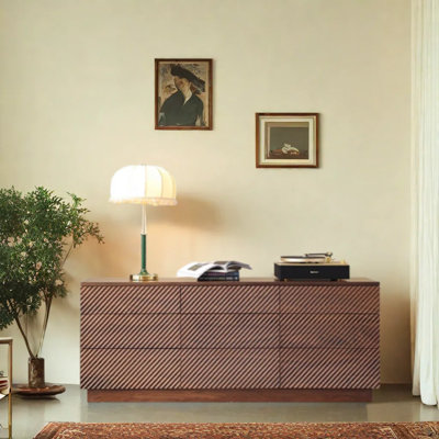 Commode à neuf tiroirs en noyer noir