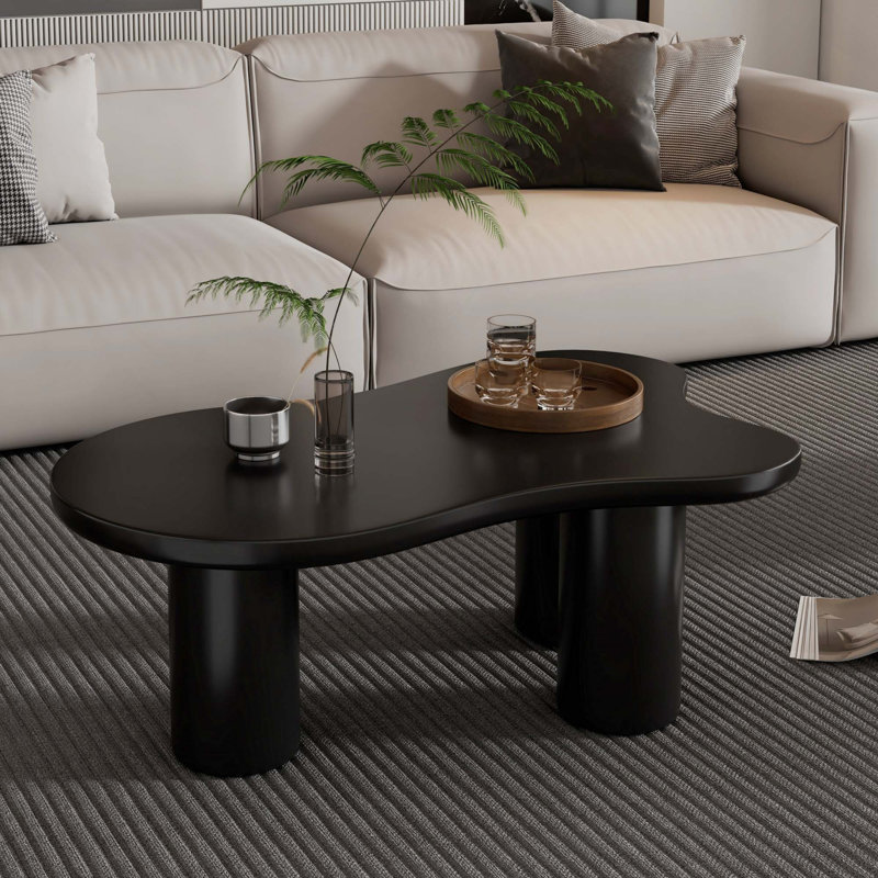 Table basse de 44 po x 25,9 po à assemblage facile avec plateau de 1,5 po d'épaisseur, table de bout irrégulière de style crème avec 3 pieds robustes, table centrale élégante avec bord rond pour le salon
